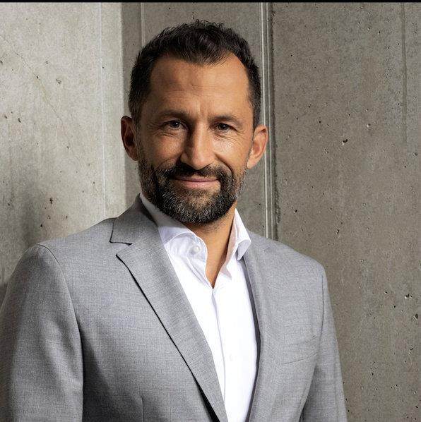 1661825818324077383.jpg 1661825813.jpg